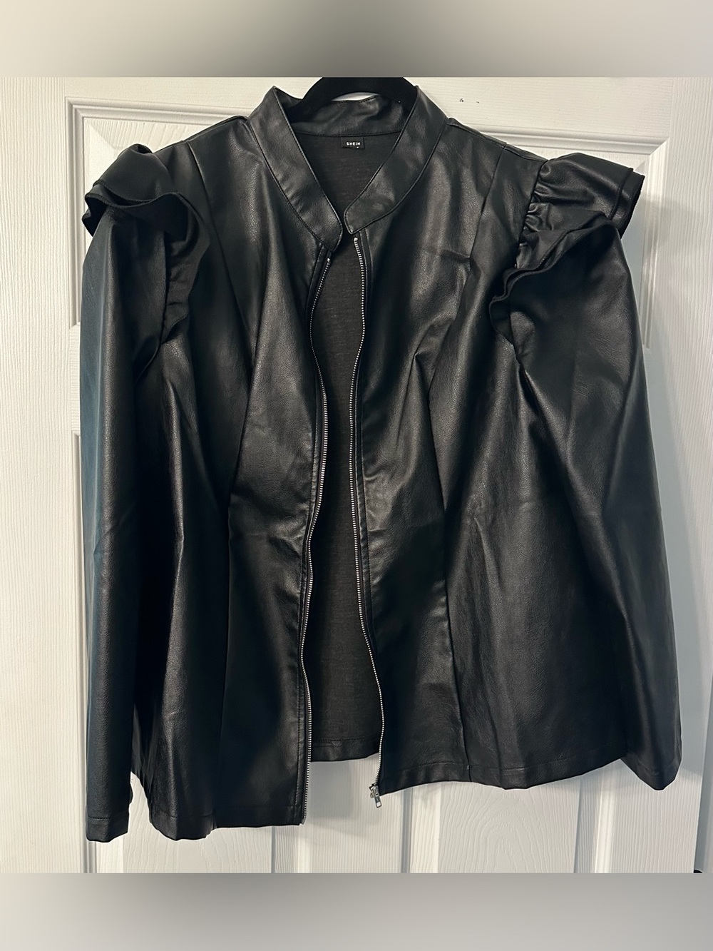 SHEIN XL 0X Black Faux Vegan Leather Zip Jacket Ruffles On Shoulders - Picture 9 of 14